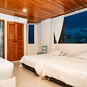 Habitación en casa particular 3 A Cuadra De La Playa Y Bahia, Cartagena